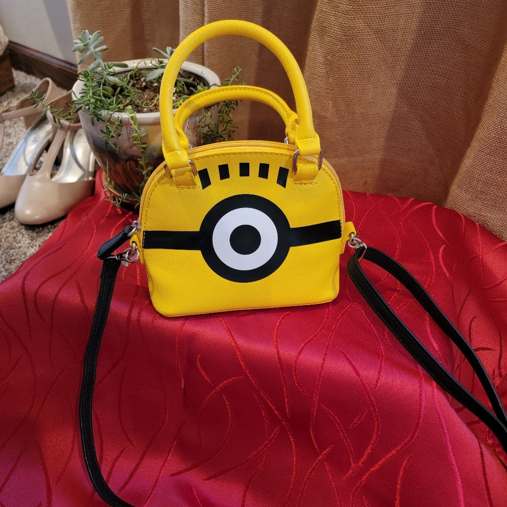 Despicable Me Minion Purse crossbody from Universal Studios.